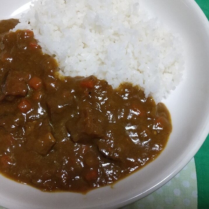 じっくり煮込んだ☆我が家のビーフカレー